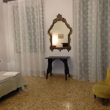 Hostel Alex